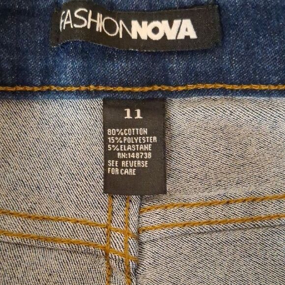 Fashion Nova Women's Blue Skinny Jeans size 11 - Picture 3 of 5